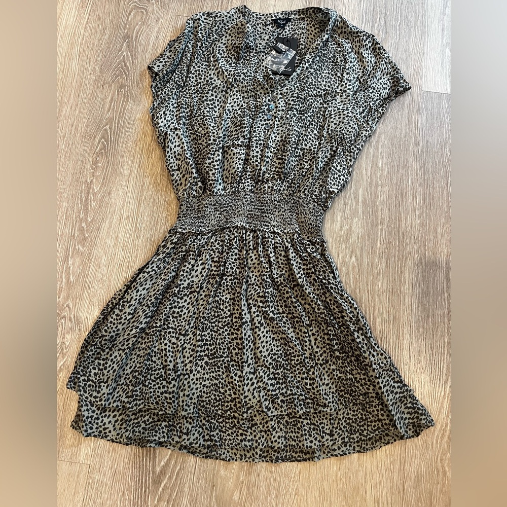 Sage Green Leopard Print